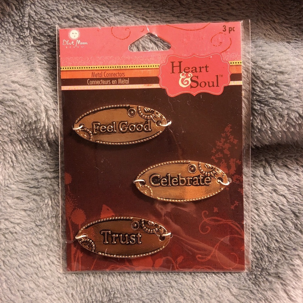 🌟10/$10 BNWT Blue Moon Heart & Soul Metal Connectors Jewelry Parts